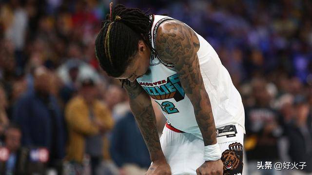 坏消息,灰熊队贾·莫兰特脚踝不幸受伤